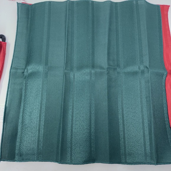 Christmas Holiday Woven Linen Napkin Napkins 6 Green 6 Red 8 Napkin Rings 17 In - Picture 8 of 9